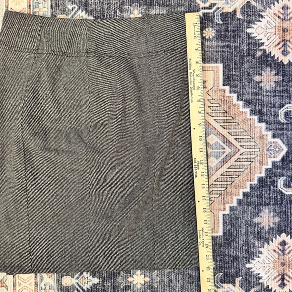 Banana Republic Wool Blend Gray Tweed Pencil Stretch Skirt Size 8 - Picture 10 of 10